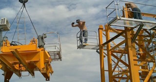 Демонтаж башенного крана в железнодорожном - услуги по демонтажу от Сварной-Жлз от 1569 руб.