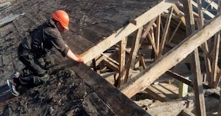 Профессиональный демонтаж стропильной системы от Сварной-Жлз в железнодорожном от 576 рублей.