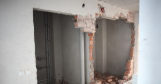Демонтаж стен Железнодорожный, цена от 2981 руб.